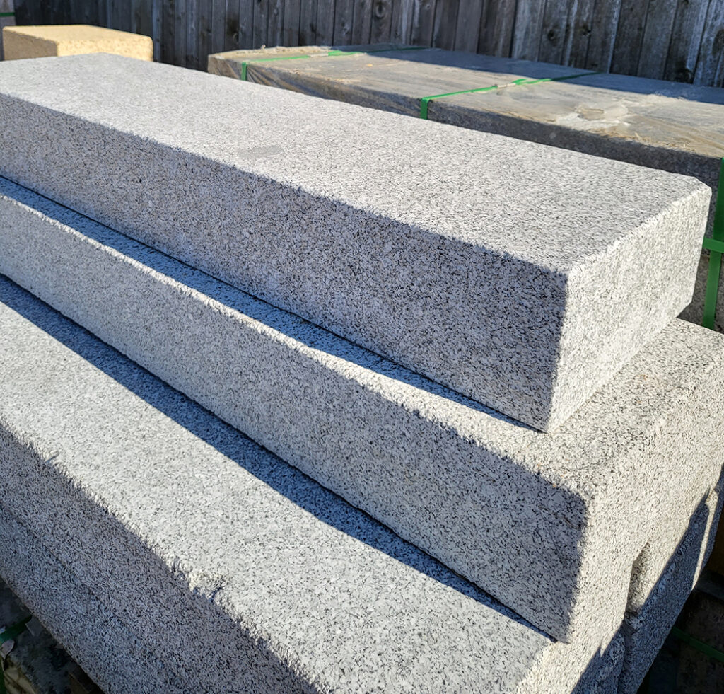 Granit Blockstufen 150x35x15 Anthrazit