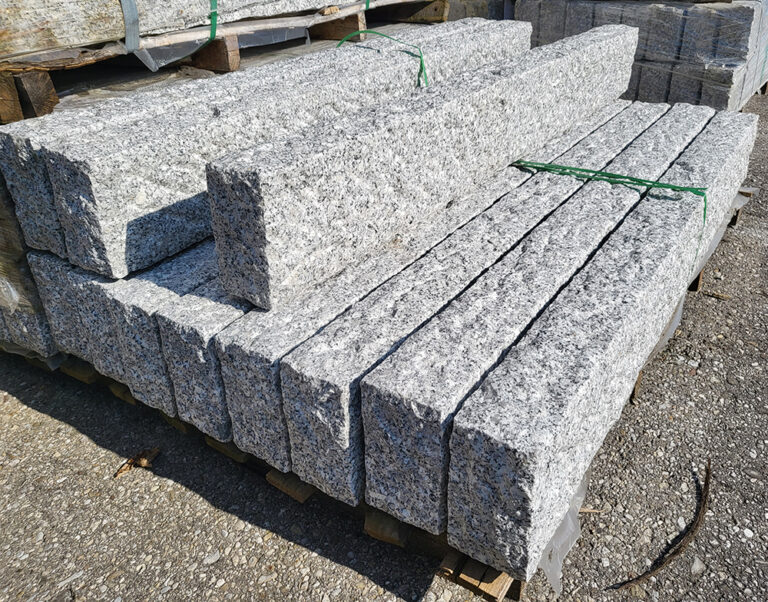 Granit Palisaden, grau Rössle AG Natursteine