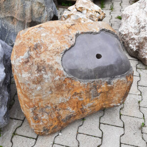 Findlings-Quellsteine Basalt Quellsteine Garda
