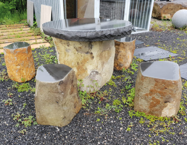 Basalt Sitzgruppe