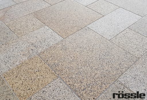 Gestockte Gelbgranit Terrassenplatten aus Vietnam