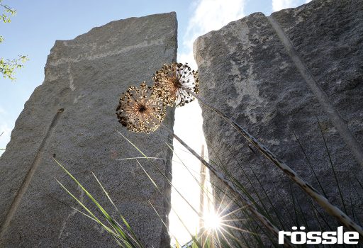 Granit Krustenplatten als Sichtschutz